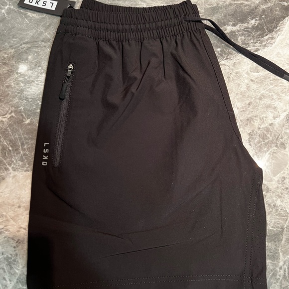 Men’s LSKD Rep Short Large. - Picture 4 of 4